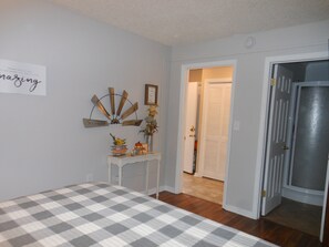 3 bedrooms, iron/ironing board, travel cot, WiFi