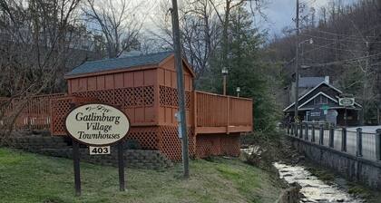 Beautiful townhouse located just minutes from all the Gatlinburg excitement.