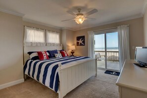 4 bedrooms, desk, iron/ironing board, free WiFi
