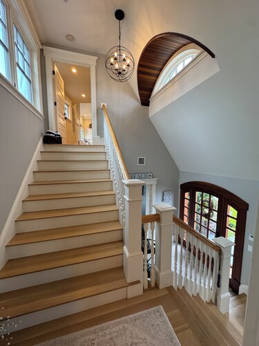 Breathtaking views of the Ocean, Incredible Sunrise, Sunsets and Jenness Beach