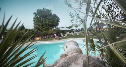 Extravagante casa de vacaciones "Pinnetta Sarda" con Wi-Fi, aire acondicionado y jardín