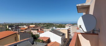 Centrally located near the city park and with Wi-Fi - Casa Vacanze Porto Torres