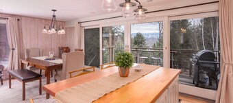 Classic Stowe Ski Chalet