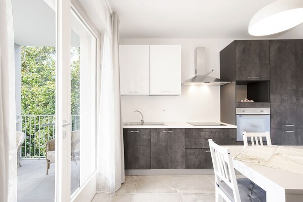 Interior - Modern apartment near Lake Garda with Wi-Fi and terrace (BARDOLINO)