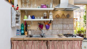 Réfrigérateur, plaque de cuisson