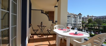 EL FARO 36 - Two Bedroom Apartment, Sleeps 5