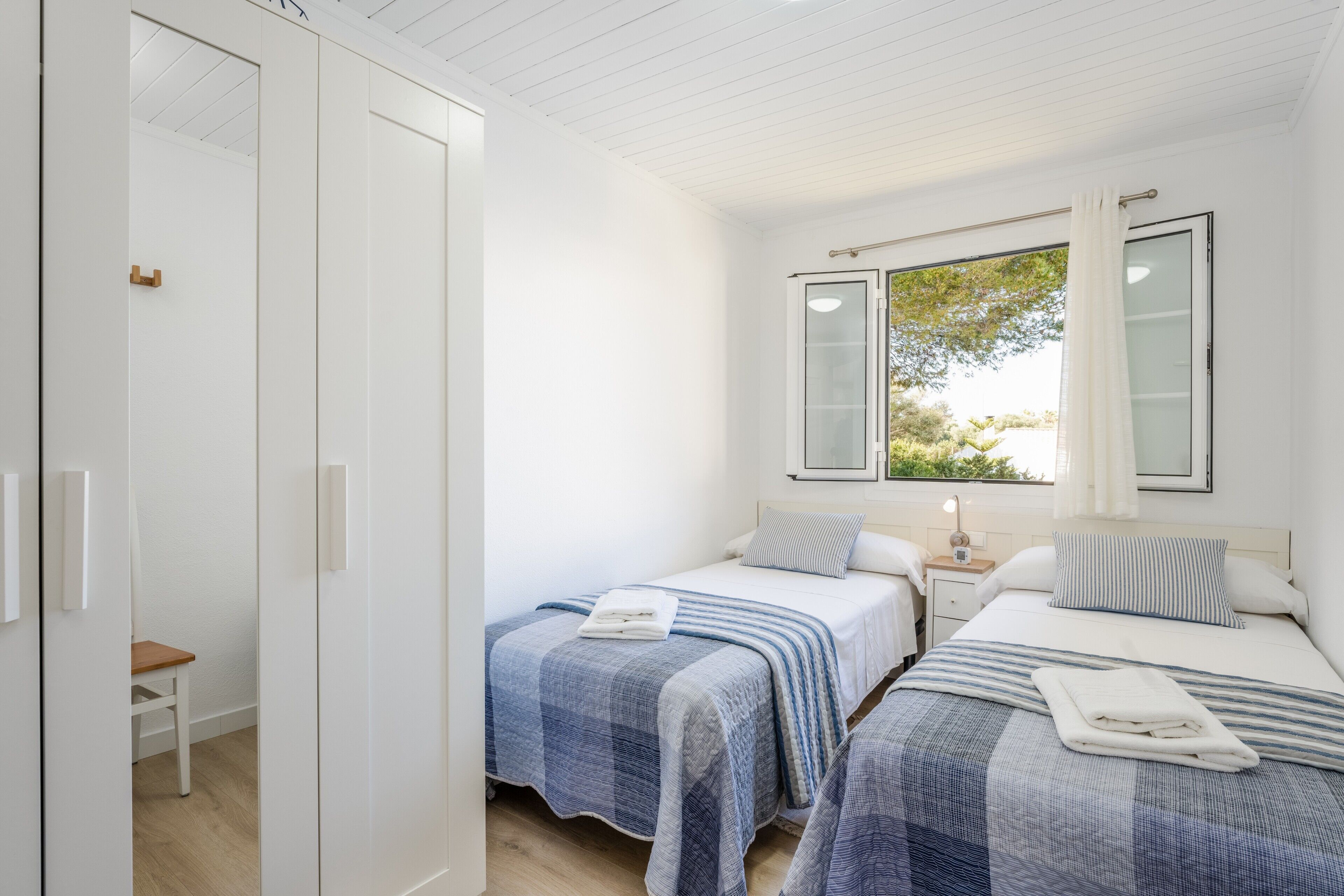 2 camere, ferro/asse da stiro, Wi-Fi gratuito, lenzuola