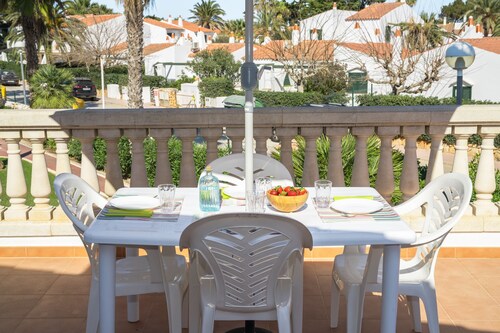 Dreamlike Apartment with Pool, Terrace & Wi-Fi