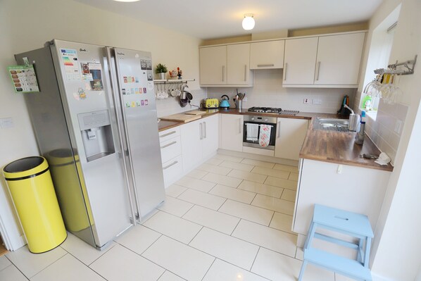 Ferienhaus, 3 Schlafzimmer | Eigene Küche | Großer Kühlschrank, Mikrowelle, Ofen, Herdplatte