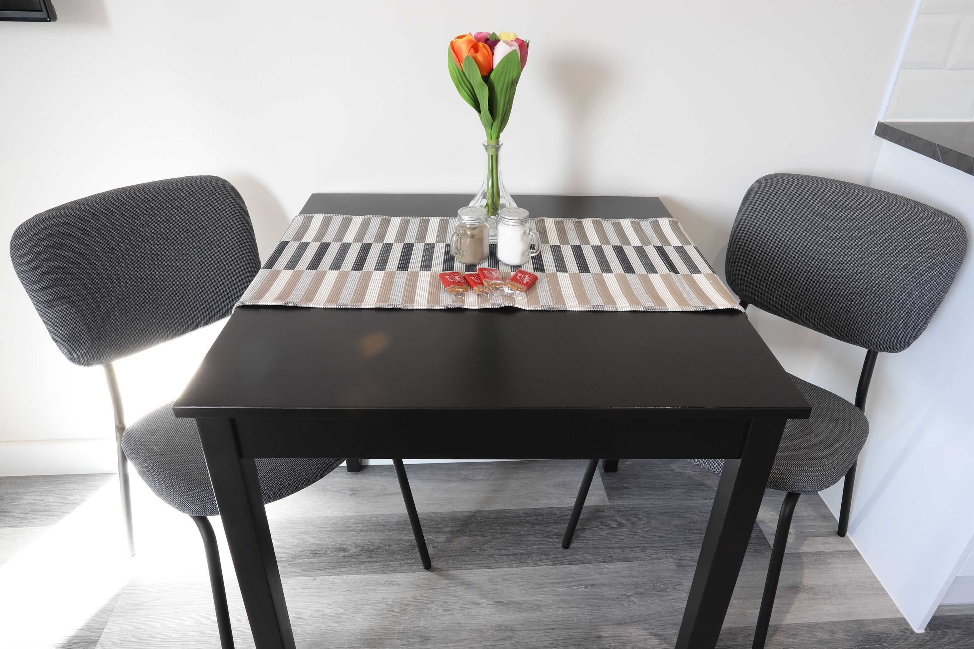 Deluxe Apartment | In-room dining