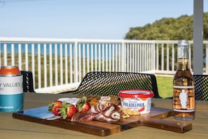 Property grounds - Seaclusion Cottage - Modern renovated beach house (Guilderton)