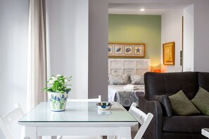 Dining - Modern Apartment "Girasol" in Great Location with Air Conditioning & Terrace (Vejer de la frontera)