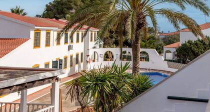 Merveilleux appartement avec terrasse, piscine et Wi-Fi