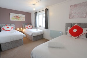 Family Apartment | 3 bedrooms, individually decorated, individually furnished - Birmingham HS2 NEC AIRPORT (Birmingham)