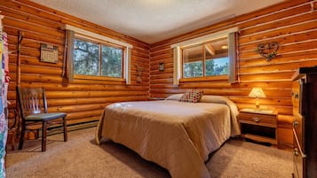 3 bedrooms, bed sheets