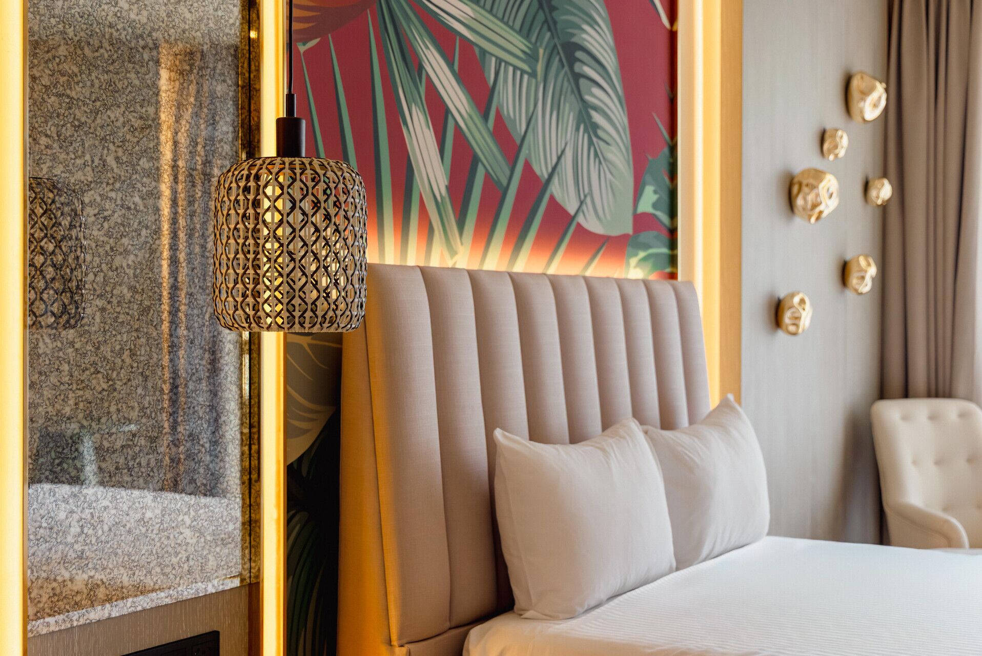 Free minibar, in-room safe, desk, blackout drapes