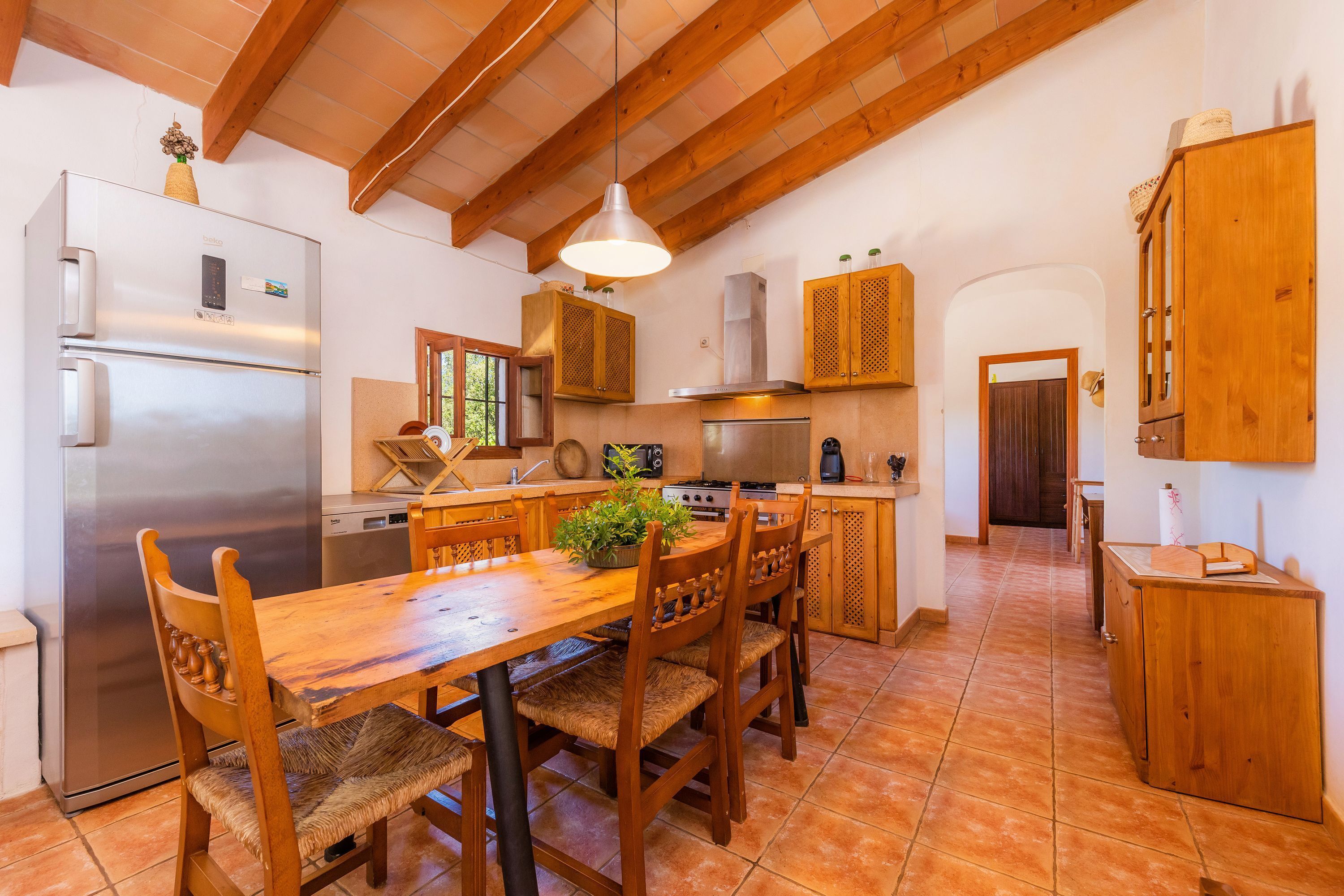 冰箱、微波炉、烤箱、炉灶