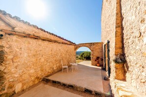 Terrace/patio - Rustic country house with pool - Villa Turonet (Villafranca de Bonany)