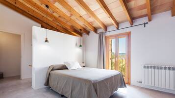 6 chambres, fer et planche à repasser, Wi-Fi gratuit, draps fournis