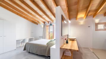 6 Schlafzimmer, Bügeleisen/Bügelbrett, kostenloses WLAN, Bettwäsche