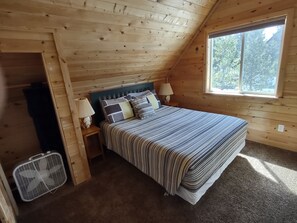 3 bedrooms, desk, iron/ironing board, WiFi - Grandview Lodge-20 minutes to YNP, Sleeps 14-Wifi (Fremont County)