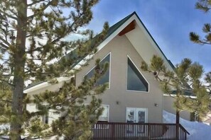 Exterior - Grandview Lodge-20 minutes to YNP, Sleeps 14-Wifi (Fremont County)