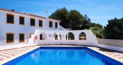 Fantástico apartamento con piscina, balcón y Wi-Fi