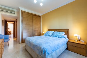 3 bedrooms, iron/ironing board, free WiFi, bed sheets - Beautiful Apartment Costa Lago on the Beach with Pool, Wi-Fi & Sea View; Parking Available (Torremolinos)