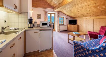 Beautiful Holiday Apartment Holunder with Mountain View