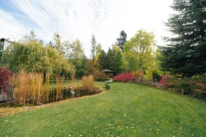 Property grounds - Apartment Africa in Villa Anina with Pool, Wellness Area (Klobenstein/Ritten)