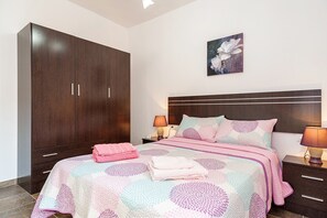 2 soverom, strykejern/-brett, wi-fi (inkludert) og sengetøy