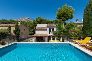 Pool - Villa "House Pinar" with Pool and Mountain View (Cala Sant Vicenç)
