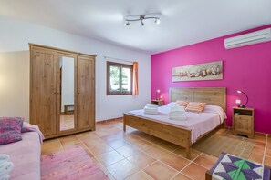 5 bedrooms, iron/ironing board, free WiFi, bed sheets - Fantastic Finca with Pool, Garden, Terraces, Air Conditioning & Wi-Fi; Parking Available (Artá)