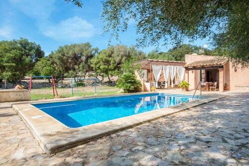 Fantastic Finca with Pool, Garden, Terraces, Air Conditioning & Wi-Fi; Parking Available