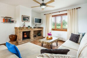 TV, fireplace, table tennis