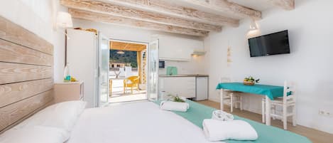 1 bedroom, iron/ironing board, free WiFi, bed sheets