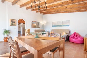 تناول الطعام