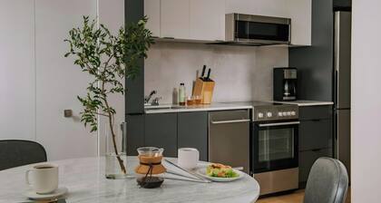 Sonder by Marriott Bonvoy Le Victoria Apartments Old Montreal
