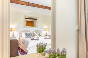 1 bedroom, iron/ironing board, free WiFi, bed sheets - Vacation Home "La Petite Maison" at the Vineyard (Villeneuve de Duras)