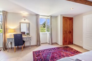 1 bedroom, iron/ironing board, free WiFi, bed sheets - Vacation Home "La Petite Maison" at the Vineyard (Villeneuve de Duras)