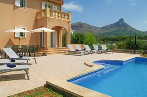 Pool - Holiday Home "Dones D'Aigua" with Sea View, Mountain View, Balcony, Terrace & Pool (Colonia de Sant Pere)