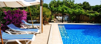 Beautiful Country House with Pool, Wi-Fi, Garden and Terrace