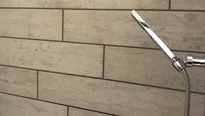 Luxury Room | Bathroom shower
