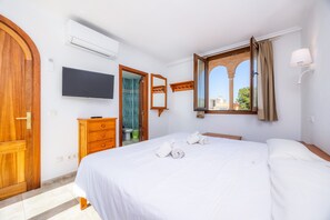 3 Schlafzimmer, Bügeleisen/Bügelbrett, Bettwäsche