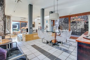 Dining - Luxury Villa Abaego with Heated Pool and Private Spa (Playa Blanca)