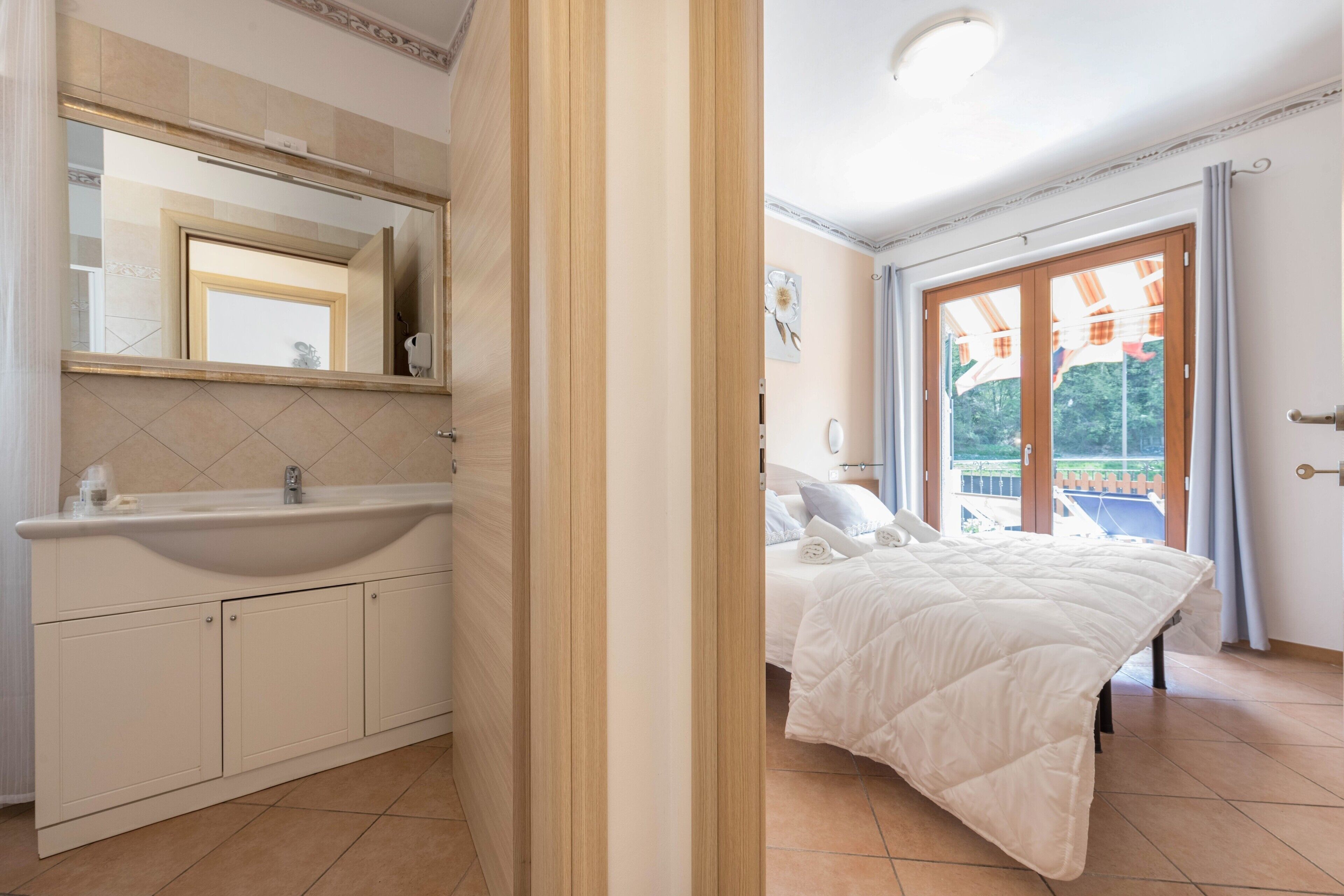 1 bedroom, free WiFi, bed sheets