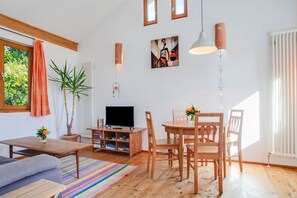 Fernseher, Stereoanlage