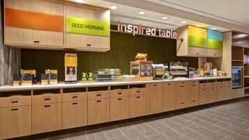 Free full breakfast on weekdays