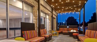 ホーム 2 スイーツ バイ ヒルトン カーメル インディアナポリス