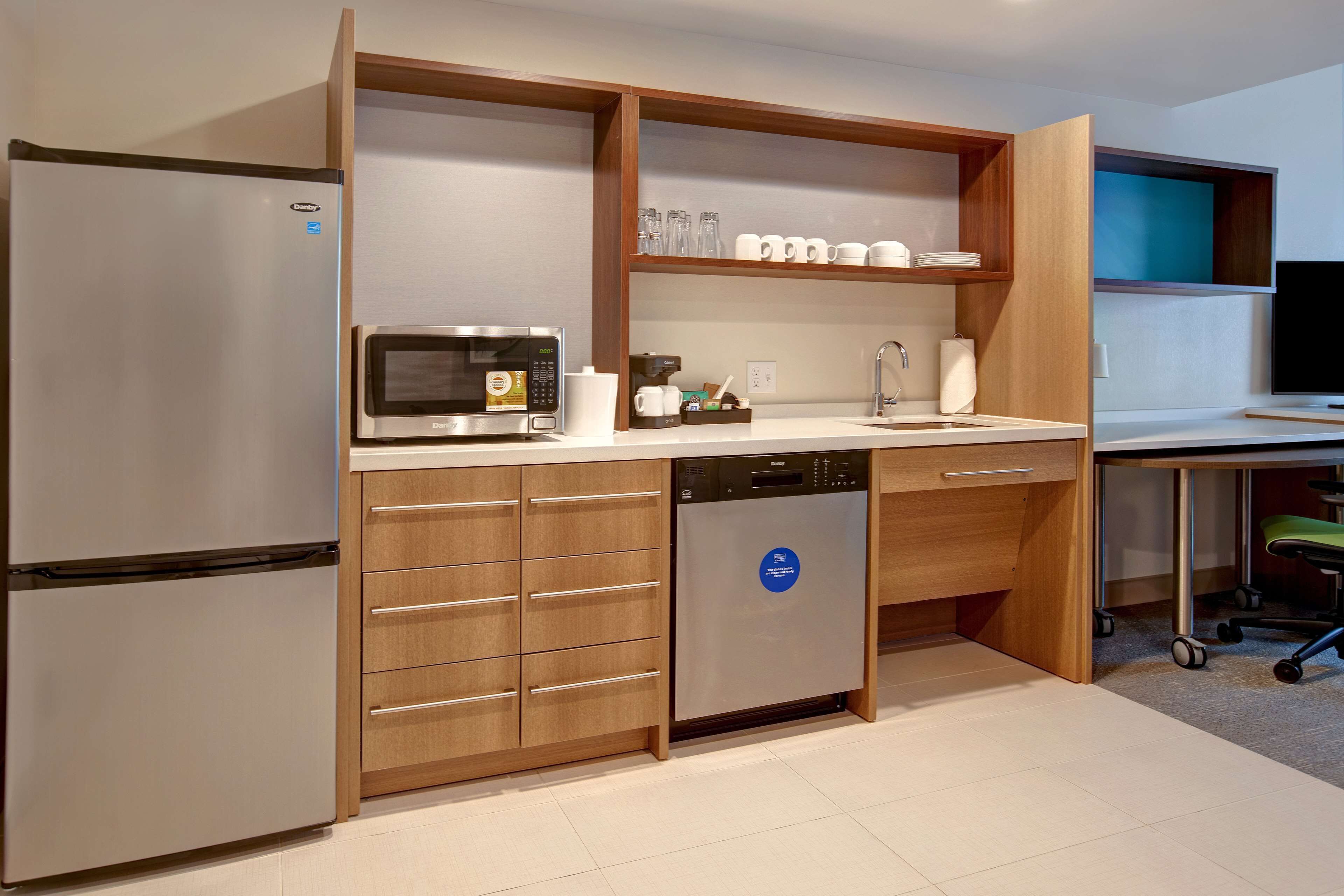 fridge, microwave, dishwasher, coffee/tea maker